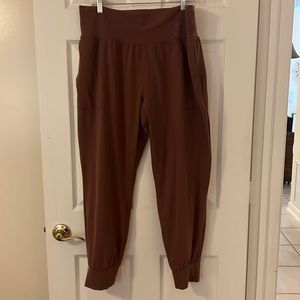 Athleta salutation jogger. Harvest rose, XL